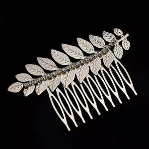 Leaf hair comb decor with rhinestones